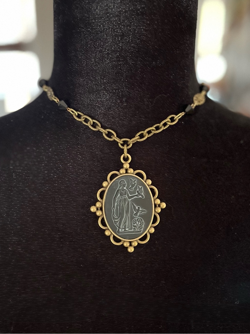 Vintage 1940s Black Glass Goddess Cameo Necklace with Brass Czech Chain - Picture 9 of 16